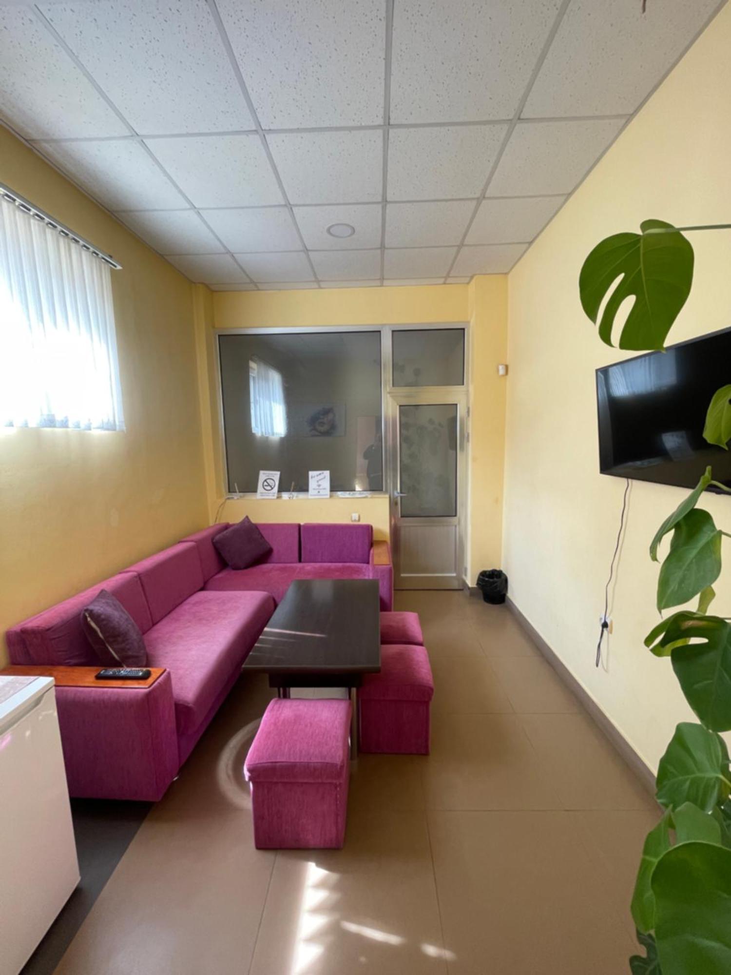 Downtown B&B Vanadzor Eksteriør bilde