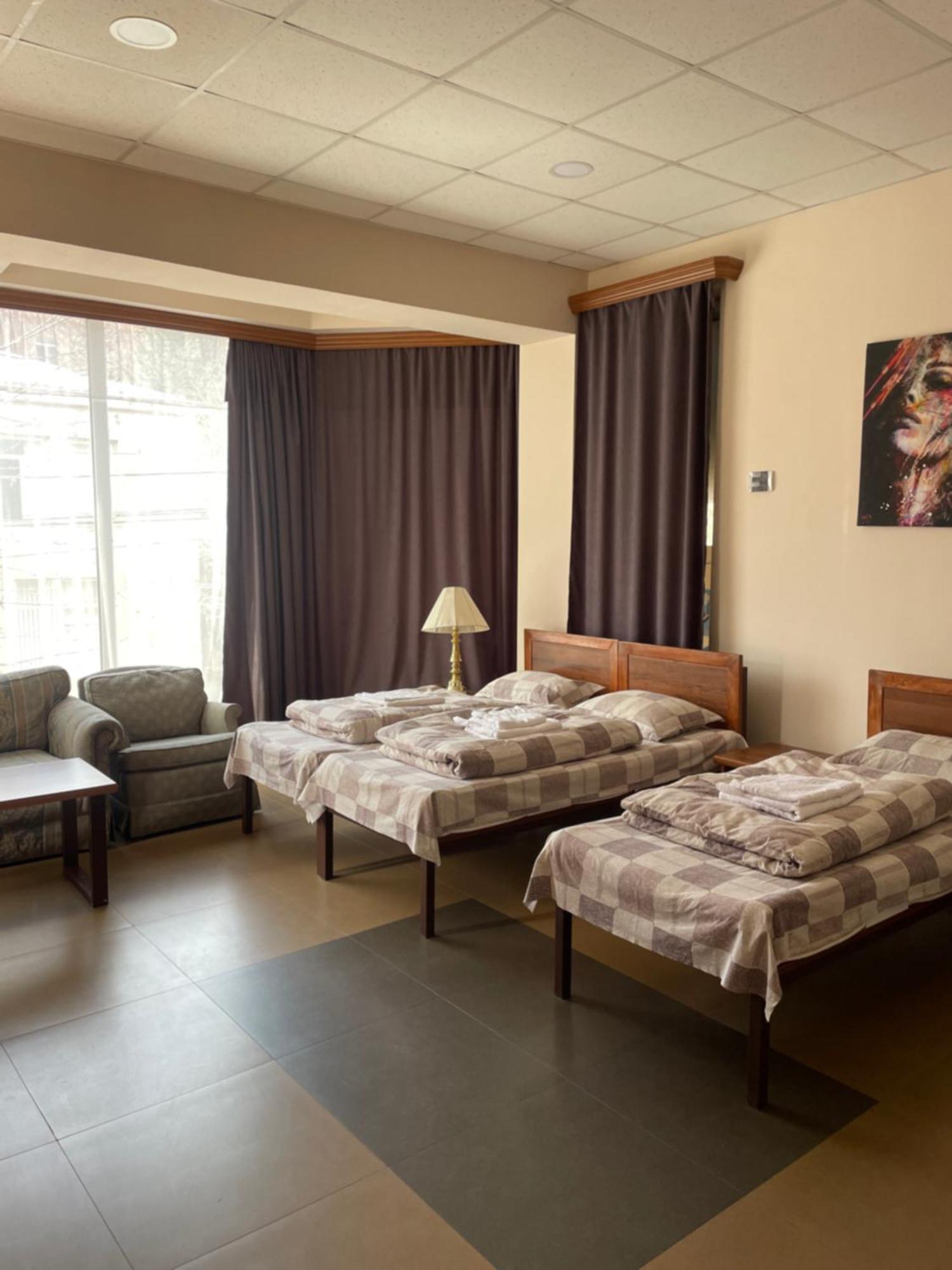 Downtown B&B Vanadzor Eksteriør bilde