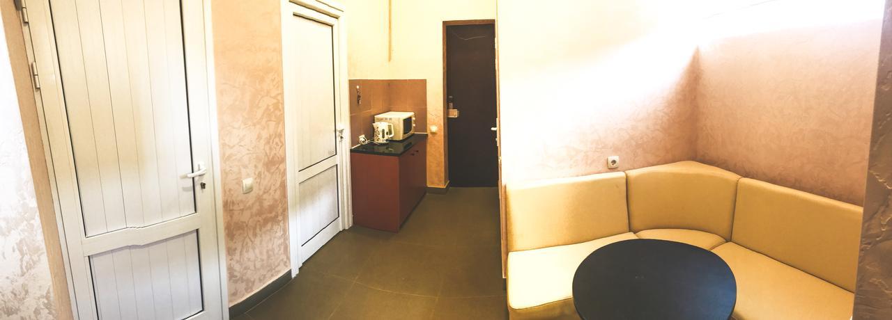 Downtown B&B Vanadzor Eksteriør bilde