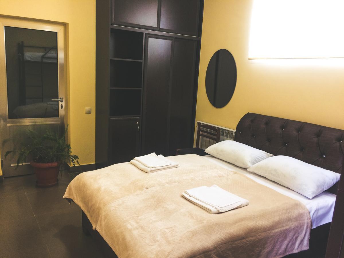 Downtown B&B Vanadzor Eksteriør bilde