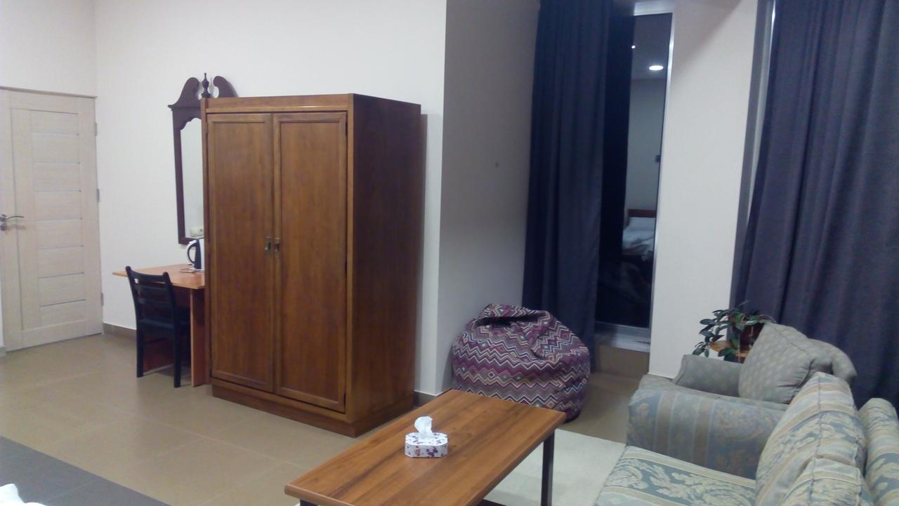 Downtown B&B Vanadzor Eksteriør bilde