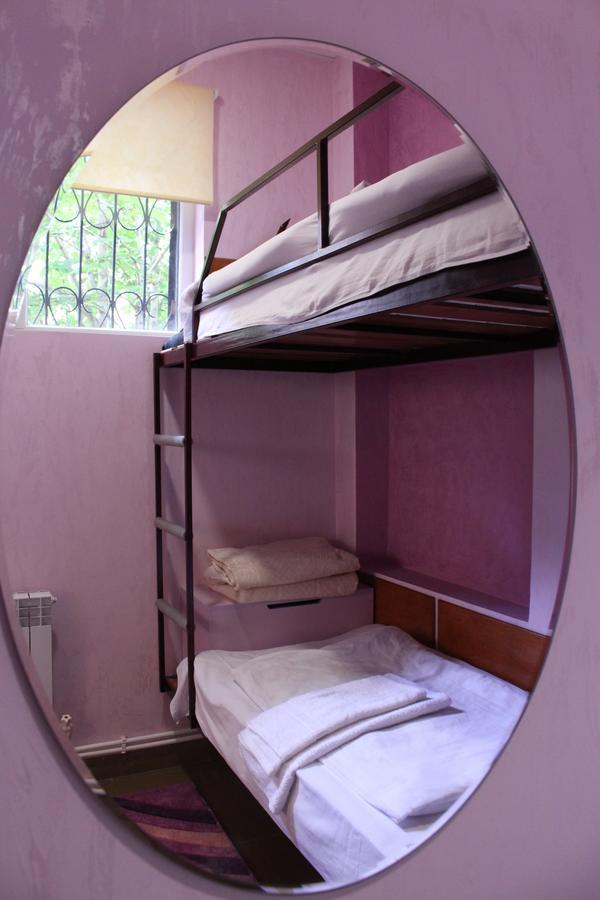 Downtown B&B Vanadzor Eksteriør bilde