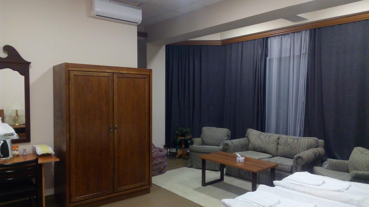 Downtown B&B Vanadzor Eksteriør bilde