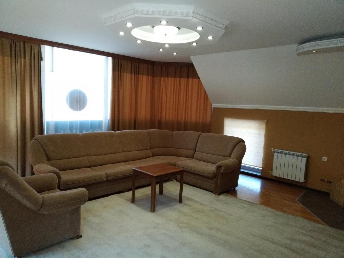 Downtown B&B Vanadzor Eksteriør bilde