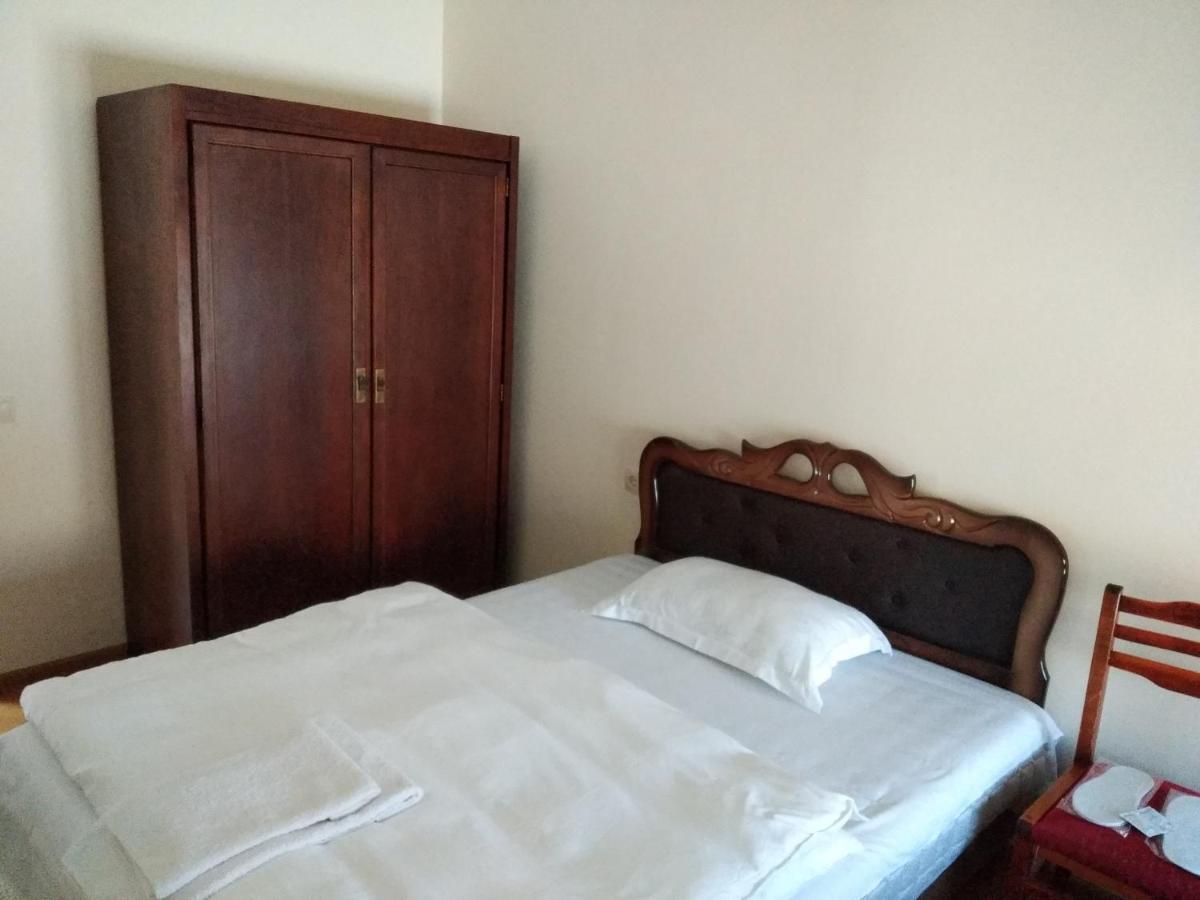 Downtown B&B Vanadzor Eksteriør bilde